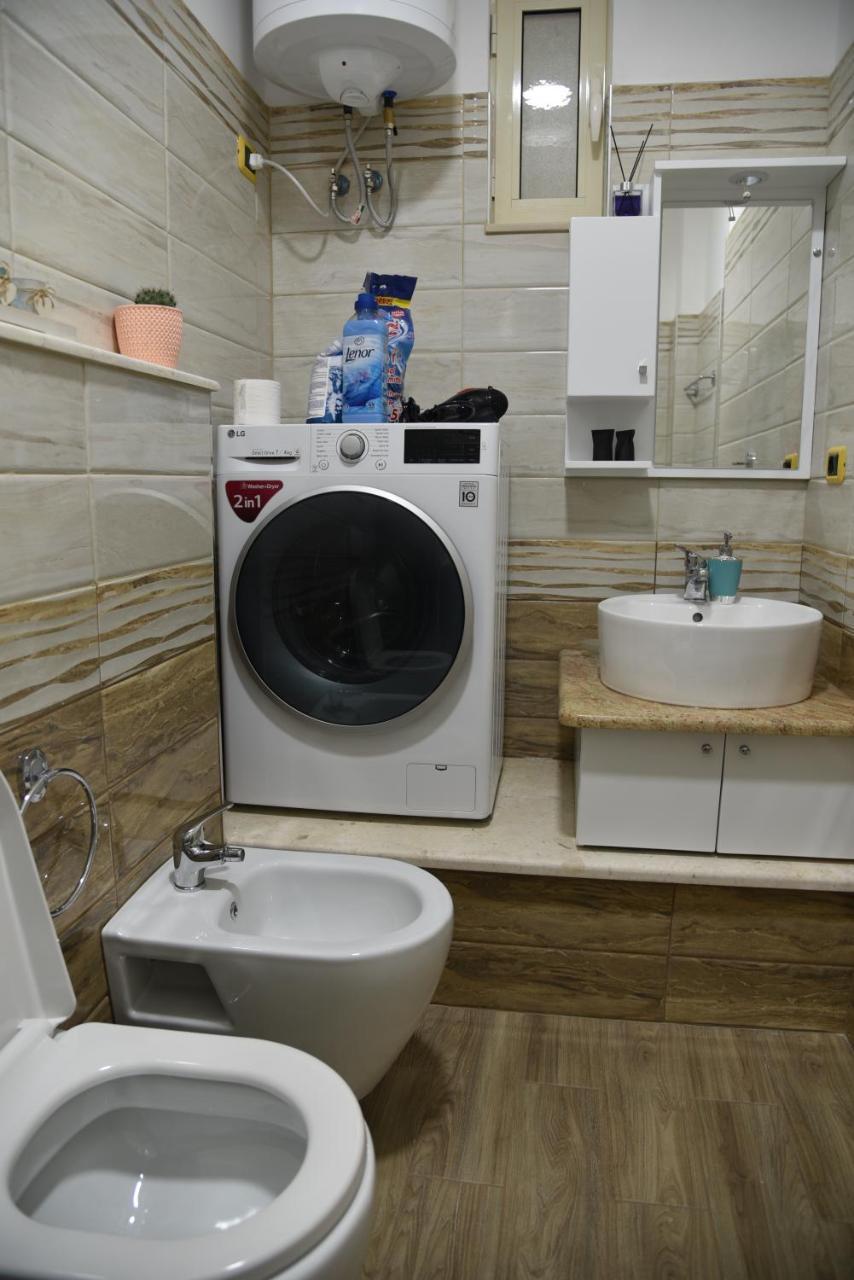 Alindro City Center Apartment Tirana Buitenkant foto